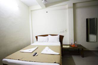 K E K Accommodation Airport Hotel, Chennai 3